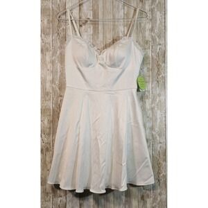 Windsor Dress Medium White Ruffle Mini Dress Size 7/8